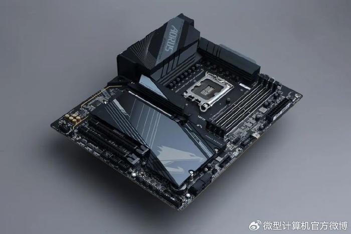 英特尔酷睿 i9-14900KS 处理器提前发货：1.5V 电压，6.2GHz 频率